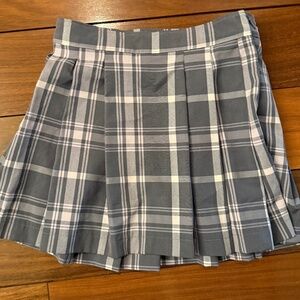 Nordstrom Girls Pleated Plaid Skirt with Built in shorts — Size 10